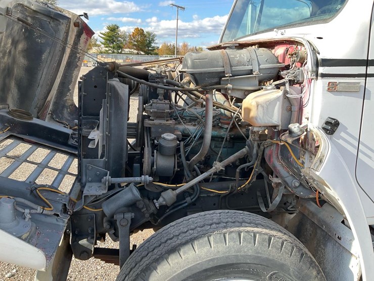 international-1854s-image-80