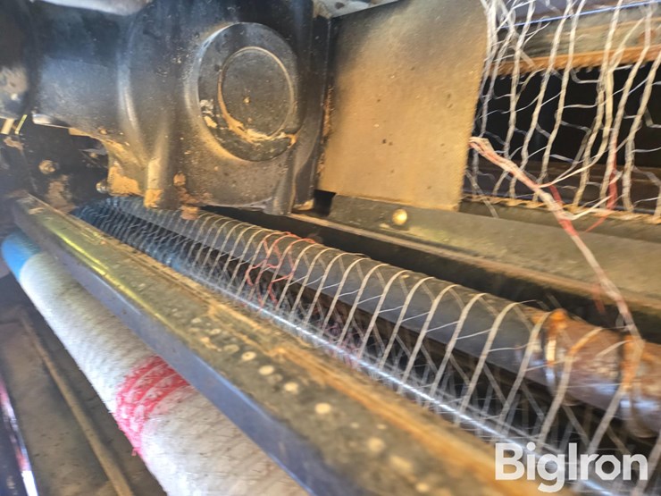 case-ih-rb565-premium-image-18