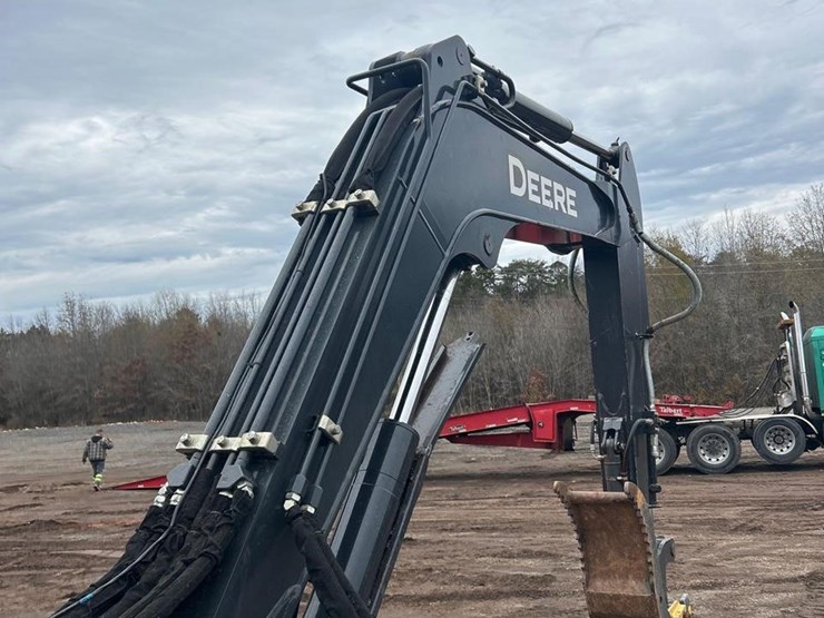 2029-deere-60g-image-24