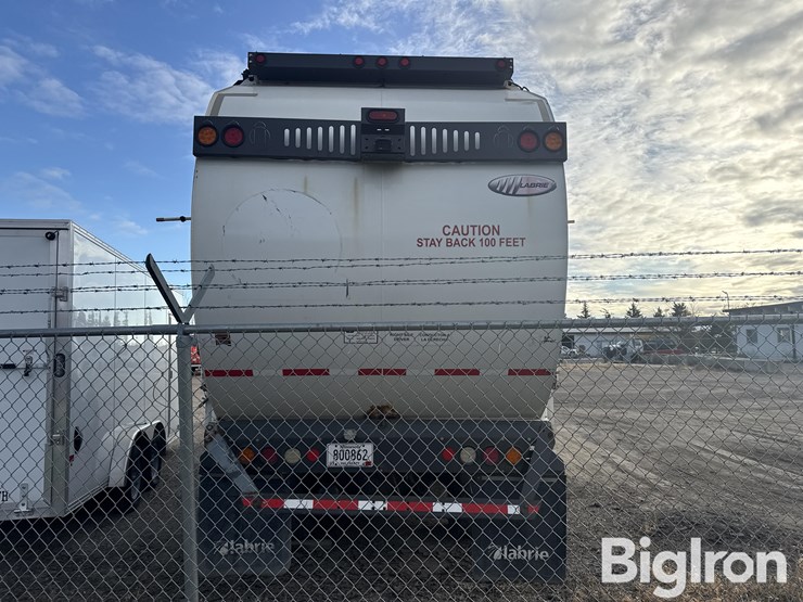 2015-peterbilt-320-image-6