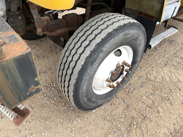 gmc-topkick-image-10