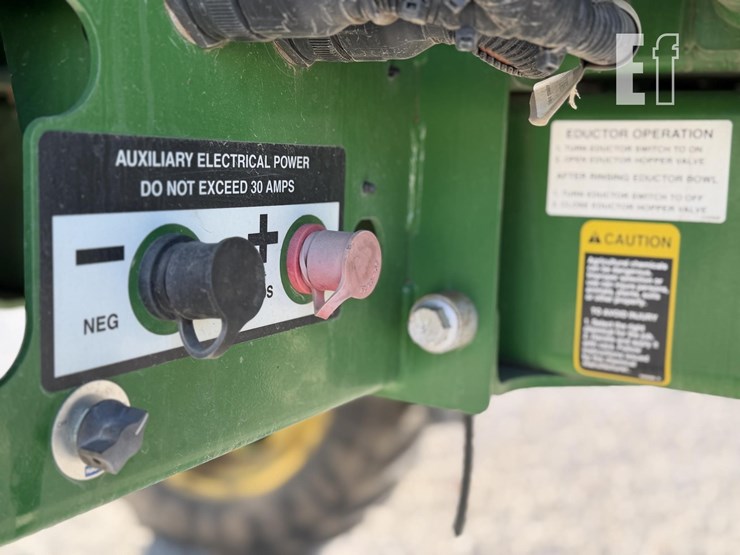 john-deere-r4038-image-11