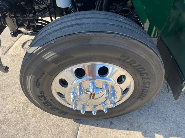 2019-international-durastar-4300-image-12