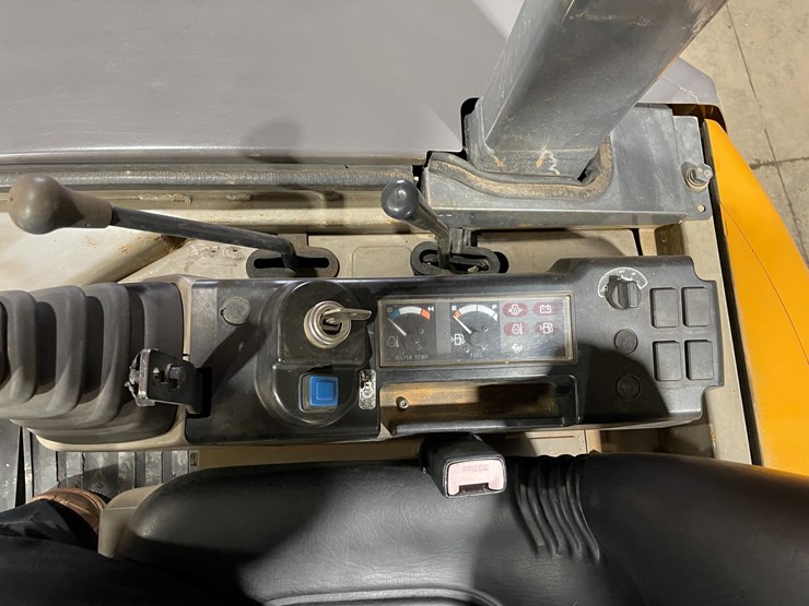 case-cx36b-zts-image-35