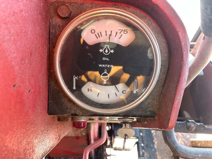 #1007-•-international-966-farmall-image-33