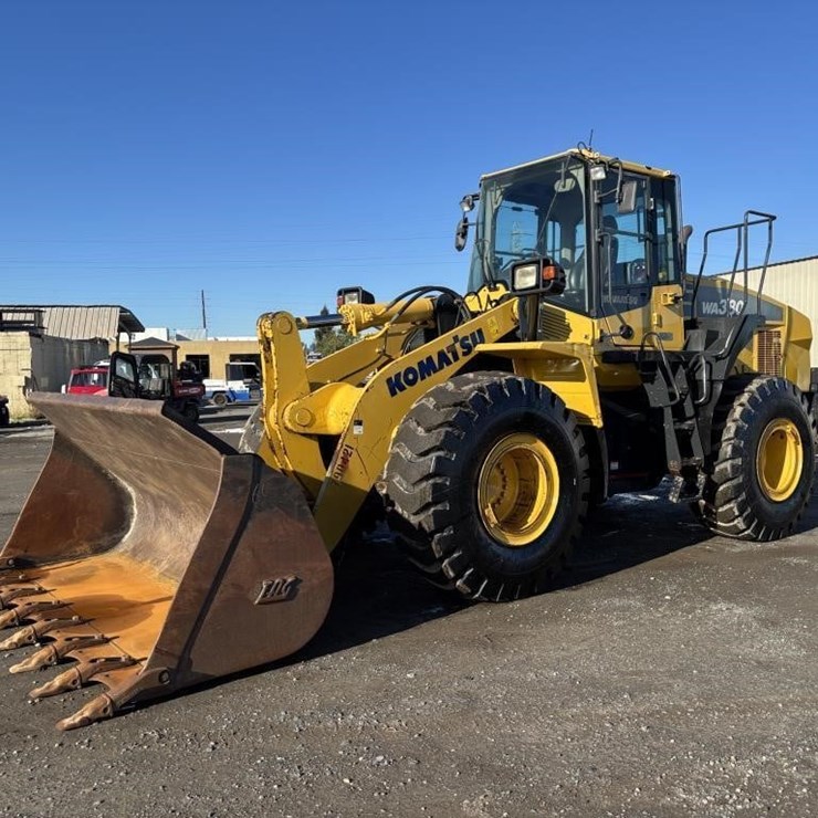 2014 KOMATSU WA380-7
