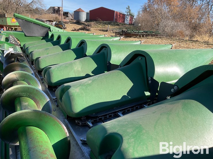 john-deere-843-image-11