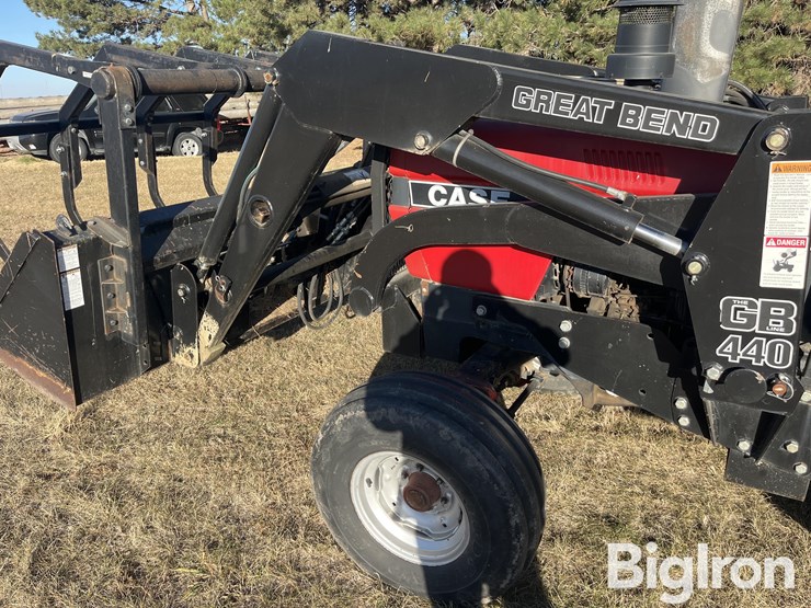 case-ih-685-image-16