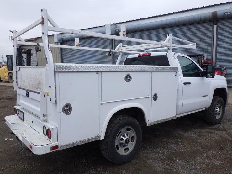 chevrolet-2500hd-image-3