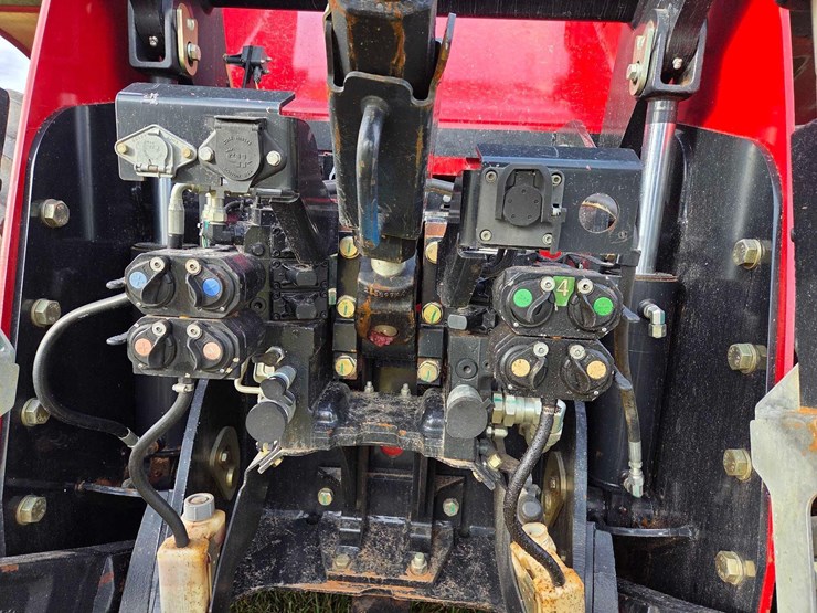 case-ih-620-image-37