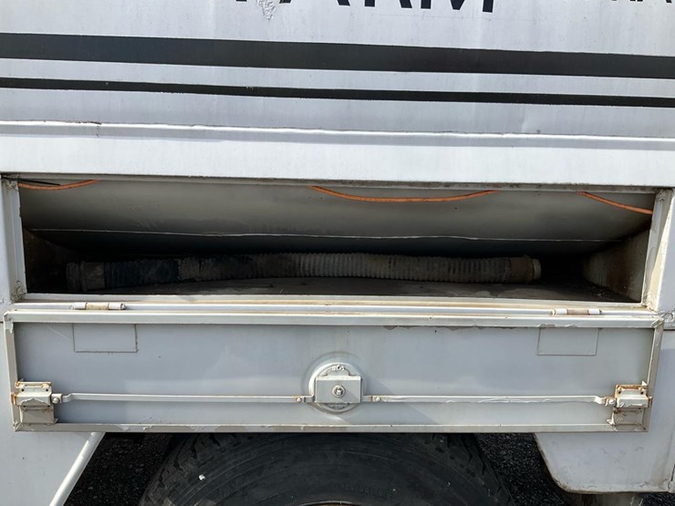 international-1854s-image-24