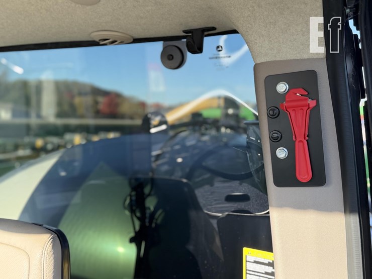 john-deere-r4038-image-42