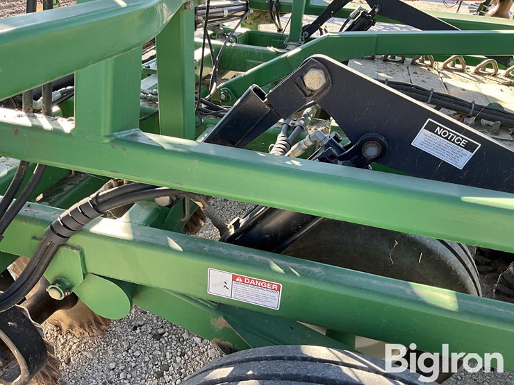 great-plains-3000tt-image-16