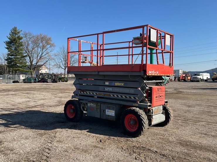 skyjack-sj7135rt-image-7