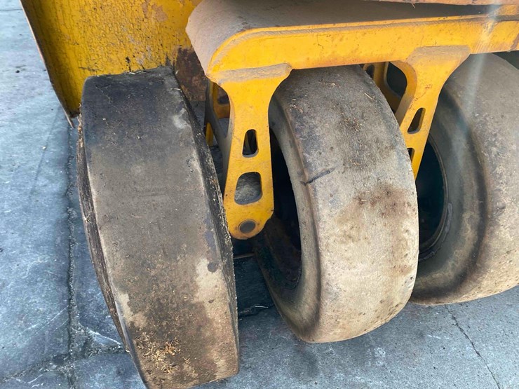 oliver-super-77-image-26