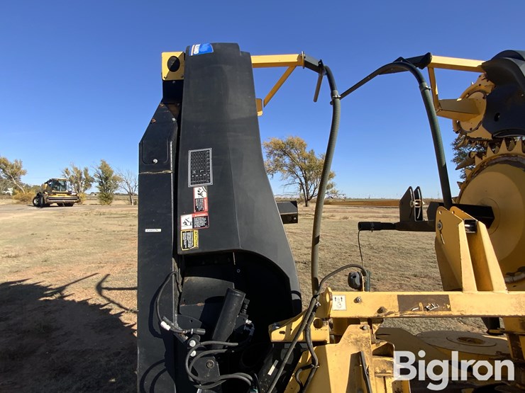 2018-new-holland-750bfia-image-12