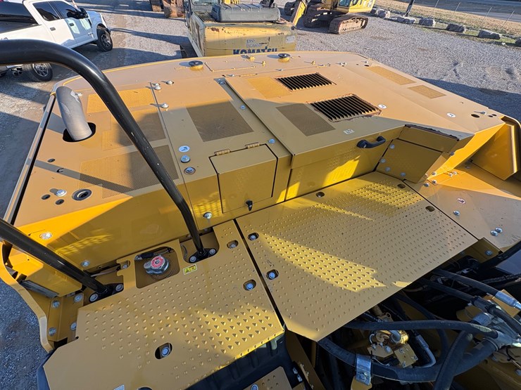 caterpillar-330-image-47