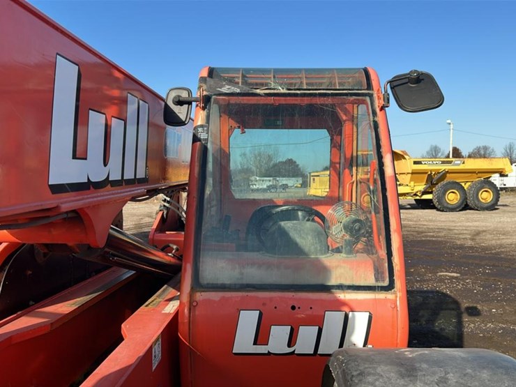 2005-lull-644e-42-image-23