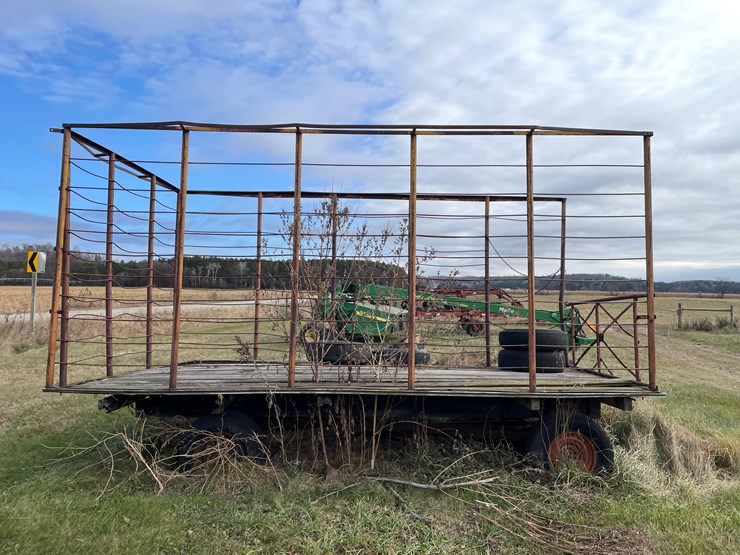 #210-•-16'-hay-rack-on-running-gear-(boyceville,-wi)-image-4