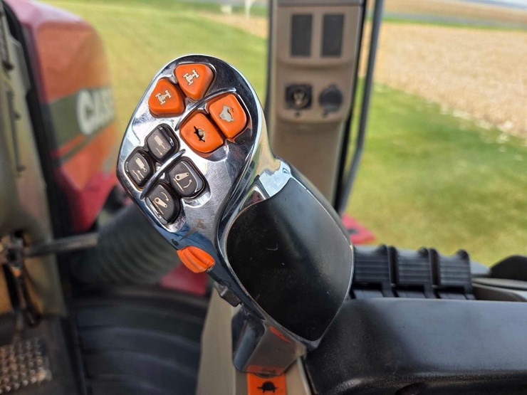 case-ih-620-image-67