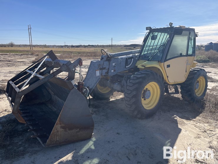 new-holland-lm640-image-1