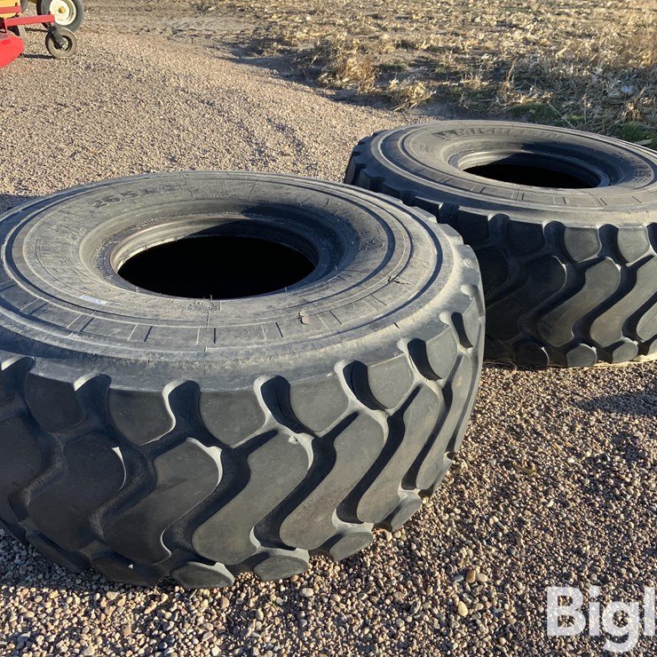Michelin XHA2 26.5R25 Tires