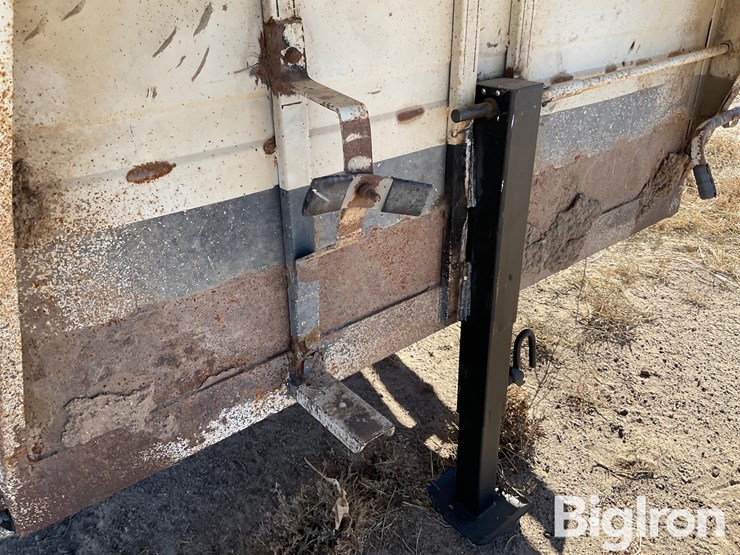 1999-titan-trailer-image-18