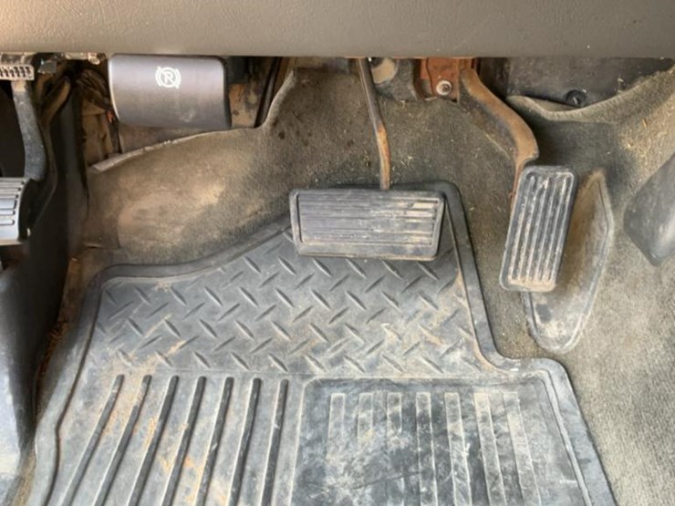 2005-chevrolet-silverado-2500hd-image-79