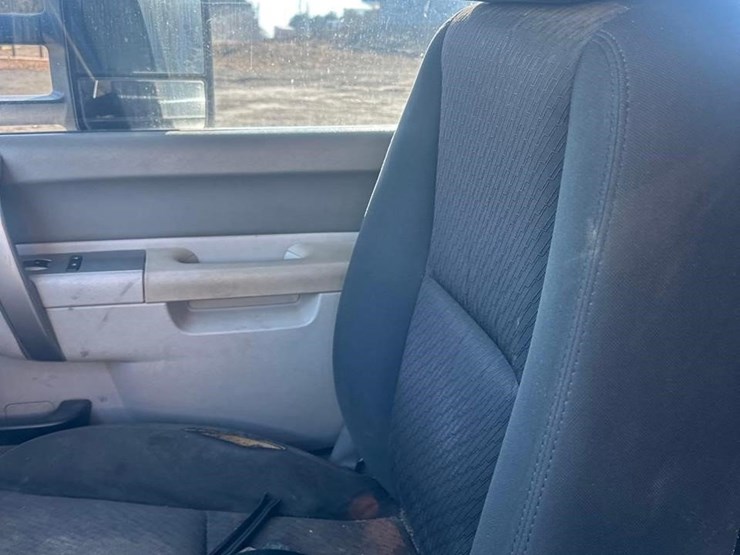 chevrolet-3500hd-image-18