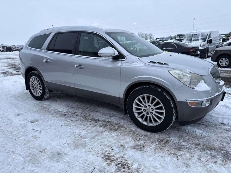 buick-enclave-image-7