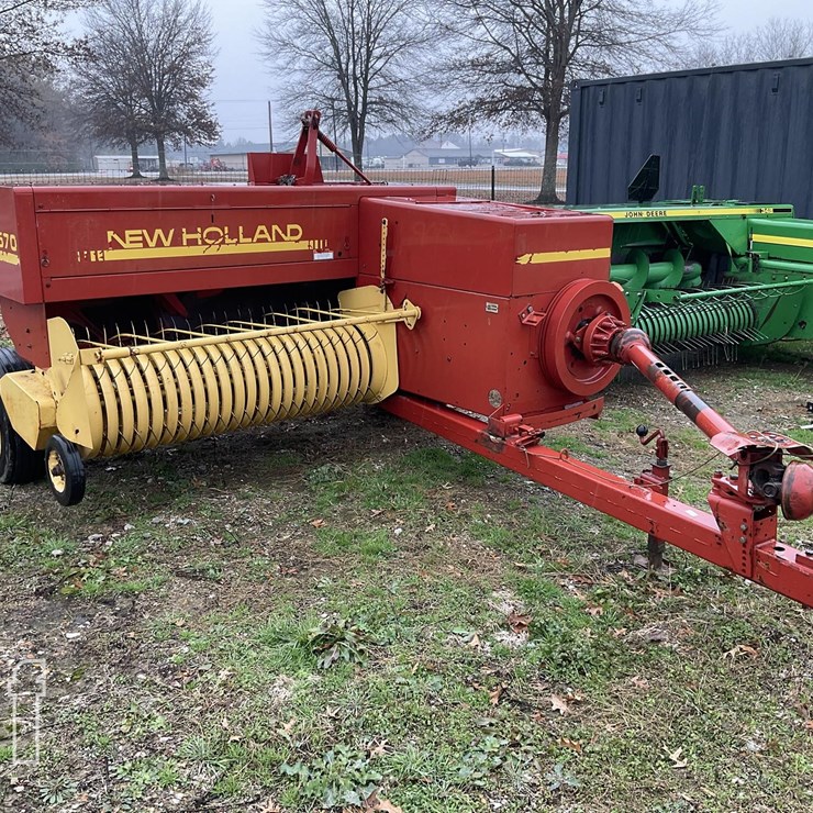 NEW HOLLAND 570
