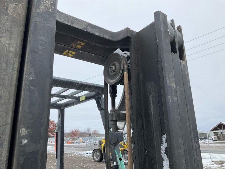 mitsubishi-fg30-image-16