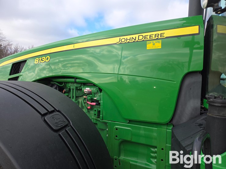 john-deere-8130-image-11