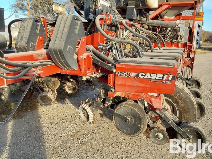 case-ih-1250-image-12