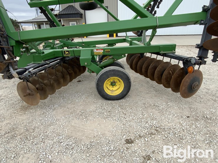 john-deere-630-image-19