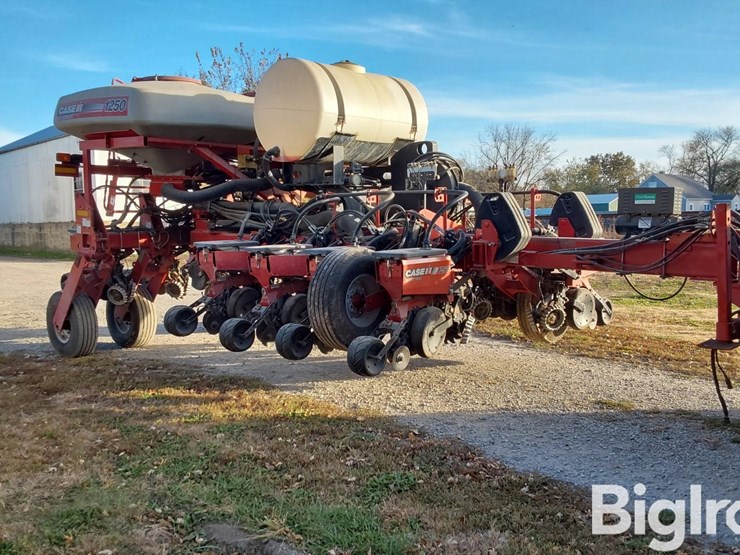 case-ih-1250-image-3