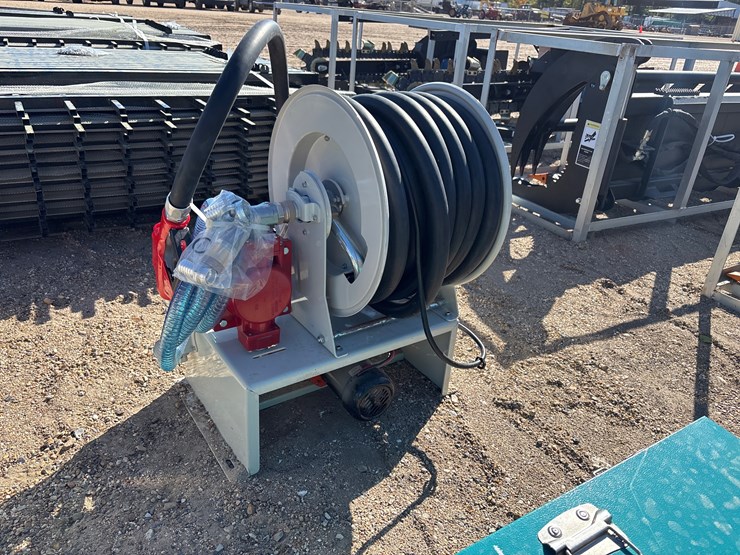 #3528-•-hose-reel-with-hose,-high-accuracy-meter-image-2