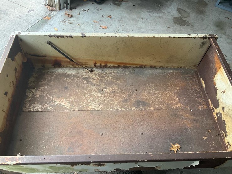 #2205-•-agri-fab-dump-trailer-image-10