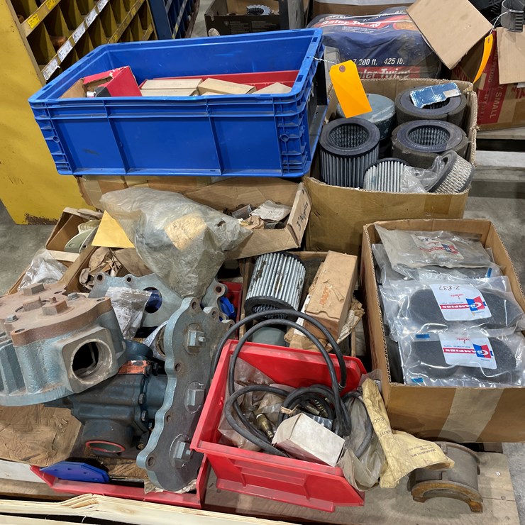 #7895 • Pallet of Air Compressor Parts