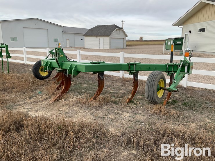 john-deere-915-image-1