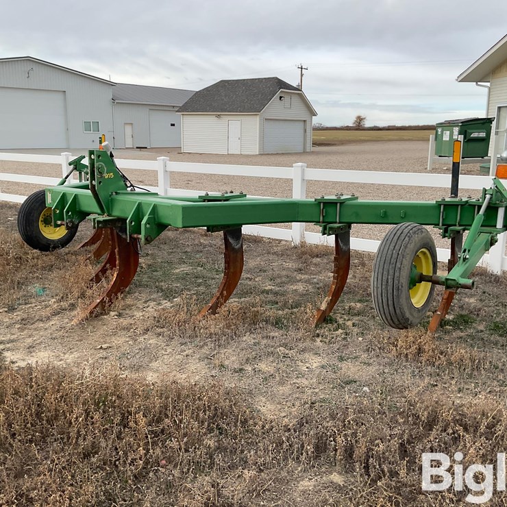 JOHN DEERE 915