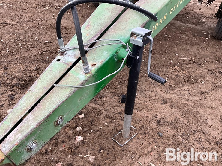 john-deere-7000-image-11