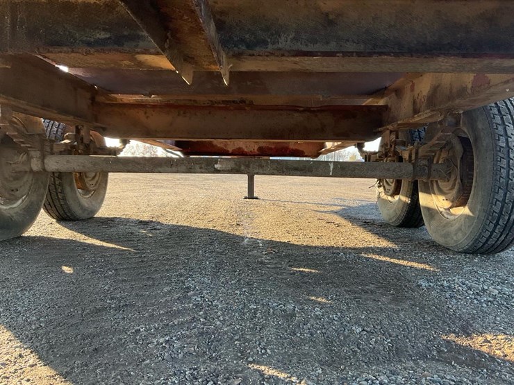 #2300-•-sawdust-trailer-image-32