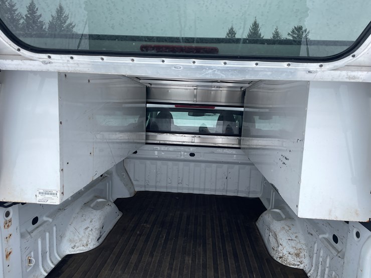 #1167-•-2016-chevrolet-colorado-pickup-truck-(has-wi-title)-image-11