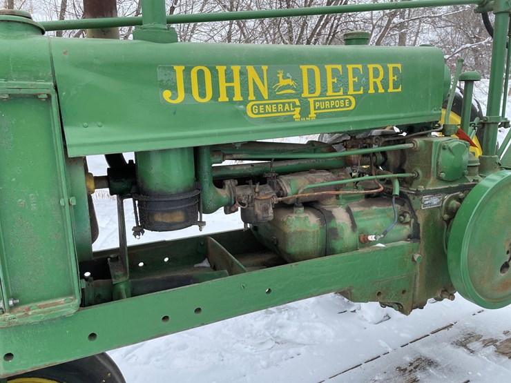 john-deere-b-image-8