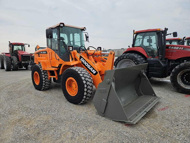 doosan-dl220-3-image-1