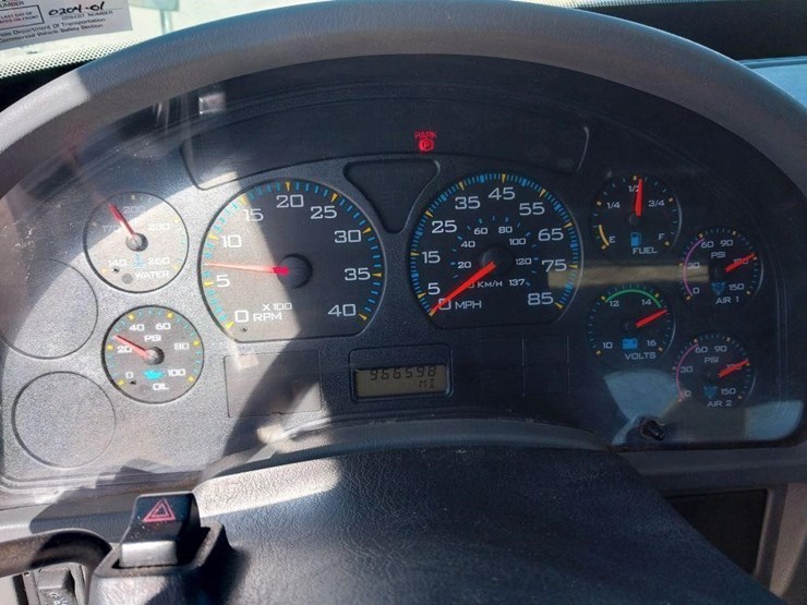 2006-international-8600-image-15