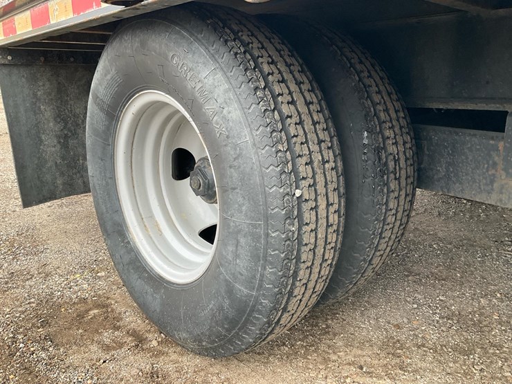 #2150-•-2017-roadster-trailer-with-a-farma-c6,-3-g2-loader-image-15