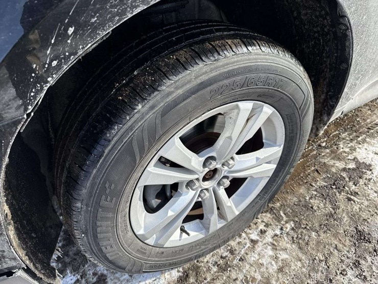 2015-chevrolet-equinox-lt-image-9