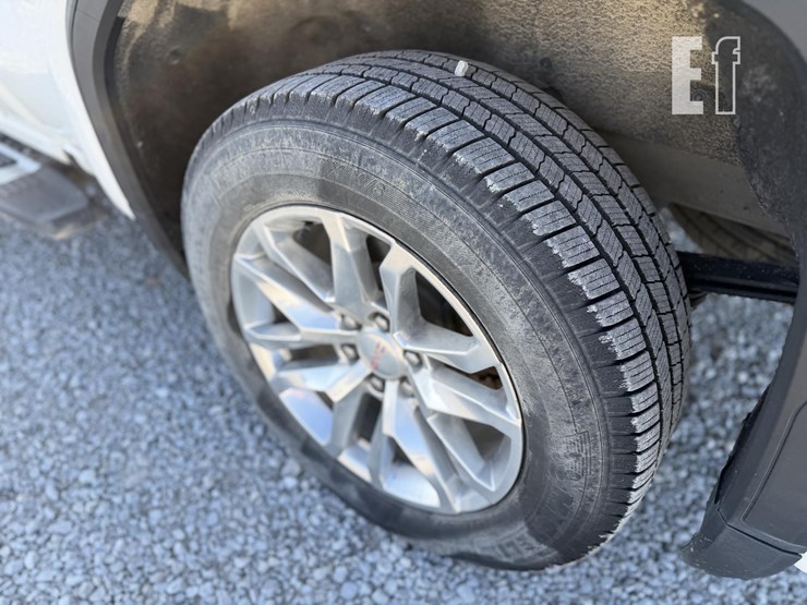 gmc-sierra-1500-slt-image-15